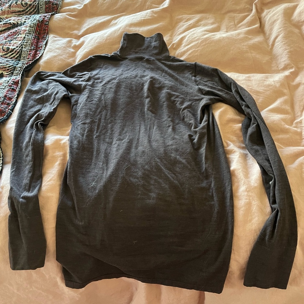 Athleta wool/nylon turtleneck medium washed but never worn.